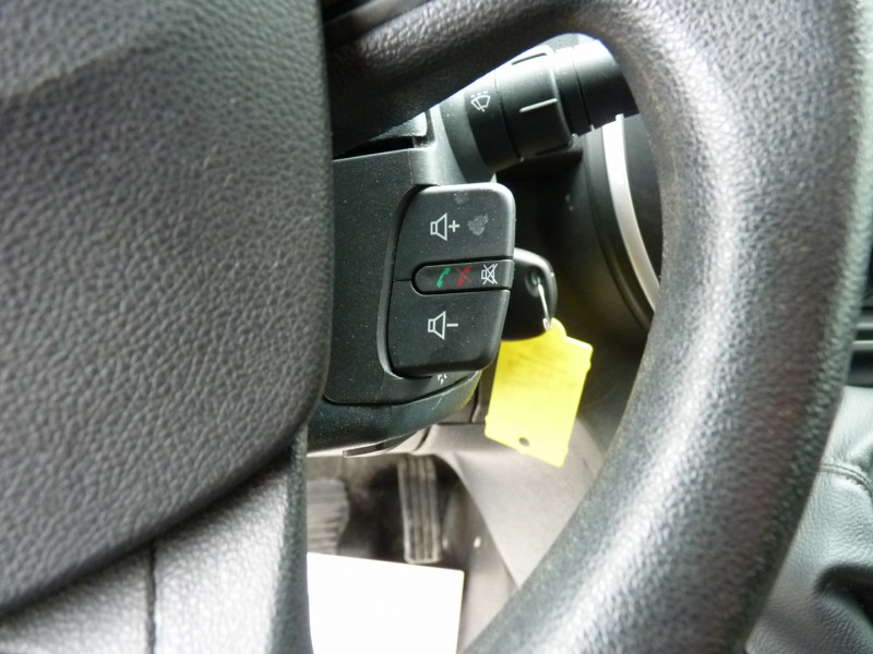 Photo 10 de l'offre de RENAULT KANGOO II EXPRESS 1.5 BLUE DCI 95CH EXTRA R-LINK à 10490€ chez Vent d'ouest automobiles