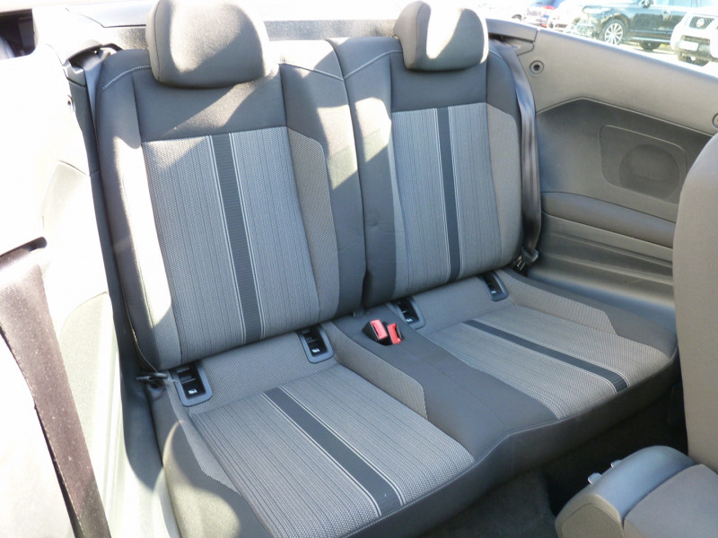 Photo 6 de l'offre de VOLKSWAGEN T-ROC CABRIOLET 1.5 TSI EVO 150CH STYLE DSG7 à 24490€ chez Vent d'ouest automobiles