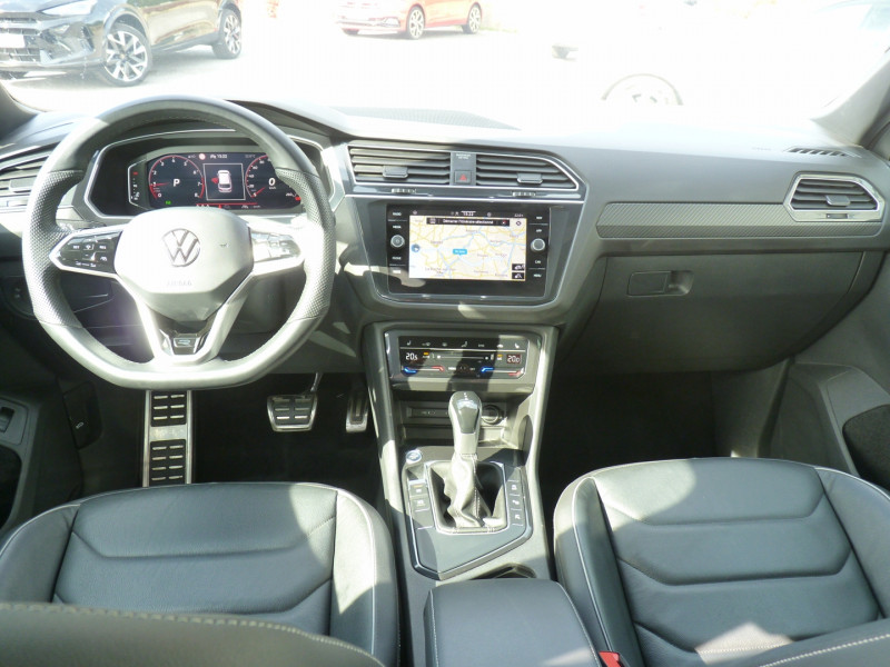 Photo 7 de l'offre de VOLKSWAGEN TIGUAN 1.5 TSI 150CH R-LINE EXCLUSIVE DSG7 à 39490€ chez Vent d'ouest automobiles