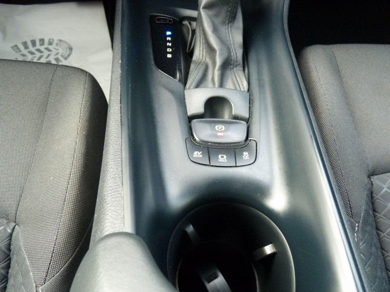 Photo 10 de l'offre de TOYOTA C-HR 122H DYNAMIC BUSINESS 2WD E-CVT + STAGE HYBRID ACADEMY MY20 à 19990€ chez Vent d'ouest automobiles