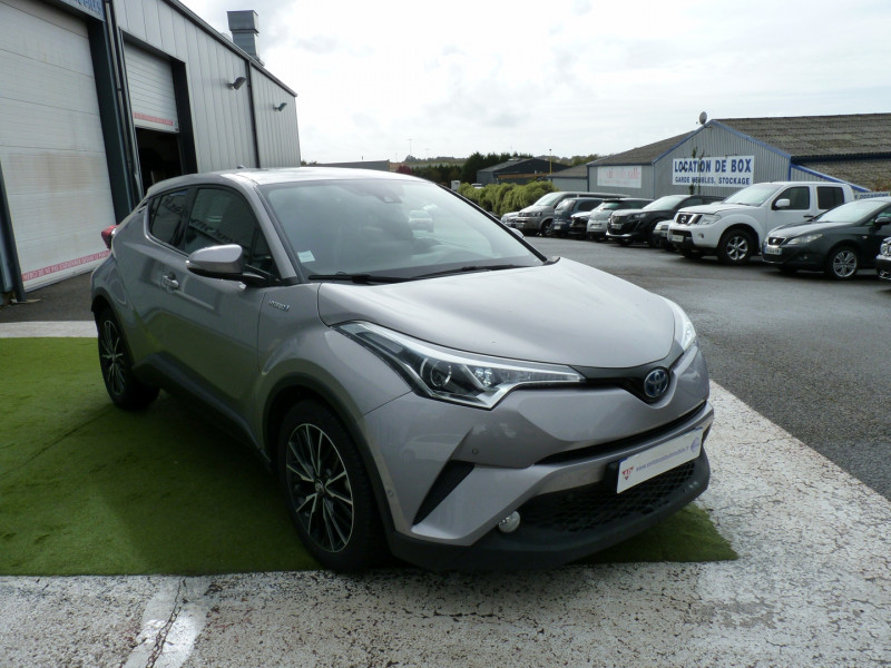 Photo 2 de l'offre de TOYOTA C-HR 122H DISTINCTIVE 2WD E-CVT RC18 à 19990€ chez Vent d'ouest automobiles