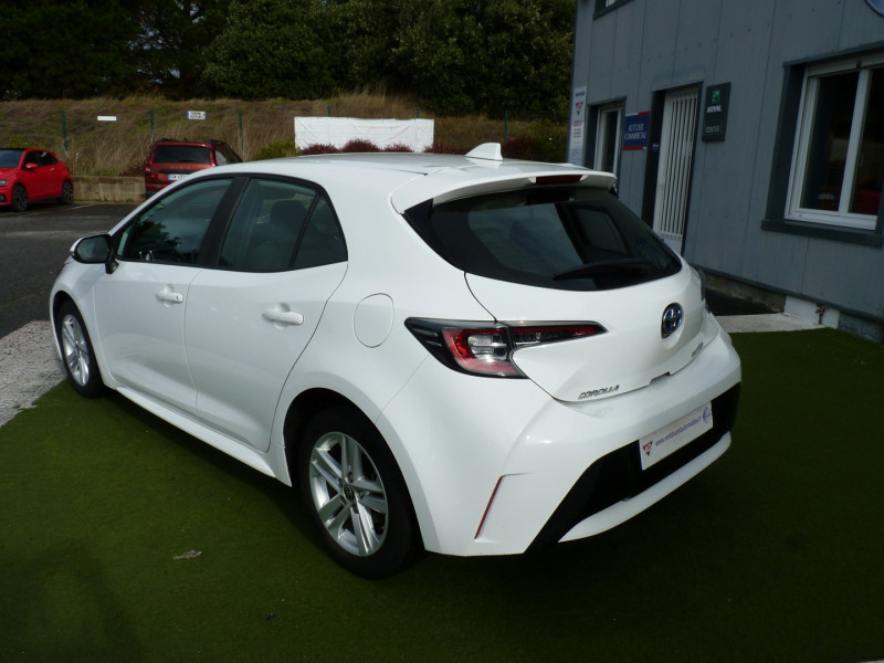 Photo 3 de l'offre de TOYOTA COROLLA 122H DYNAMIC MY22 à 19990€ chez Vent d'ouest automobiles
