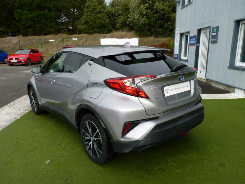 Photo 3 de l'offre de TOYOTA C-HR 122H DISTINCTIVE 2WD E-CVT RC18 à 19990€ chez Vent d'ouest automobiles