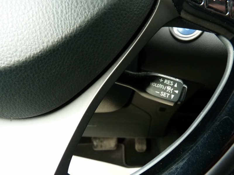 Photo 9 de l'offre de TOYOTA C-HR 122H DISTINCTIVE 2WD E-CVT RC18 à 19990€ chez Vent d'ouest automobiles