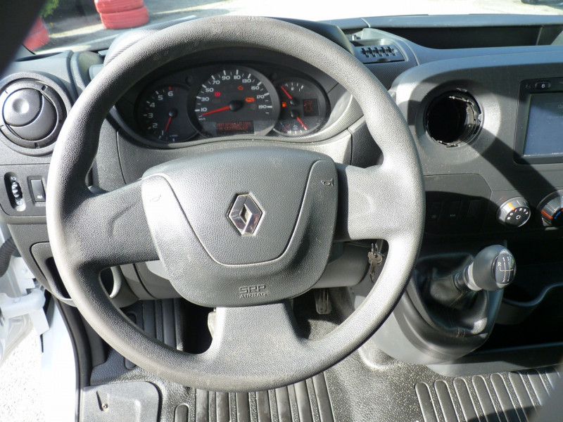 Photo 6 de l'offre de RENAULT MASTER III GRD VOL F3500 L3 2.3 DCI 170CH ENERGY 20M3 CONFORT EURO6 à 18990€ chez Vent d'ouest automobiles