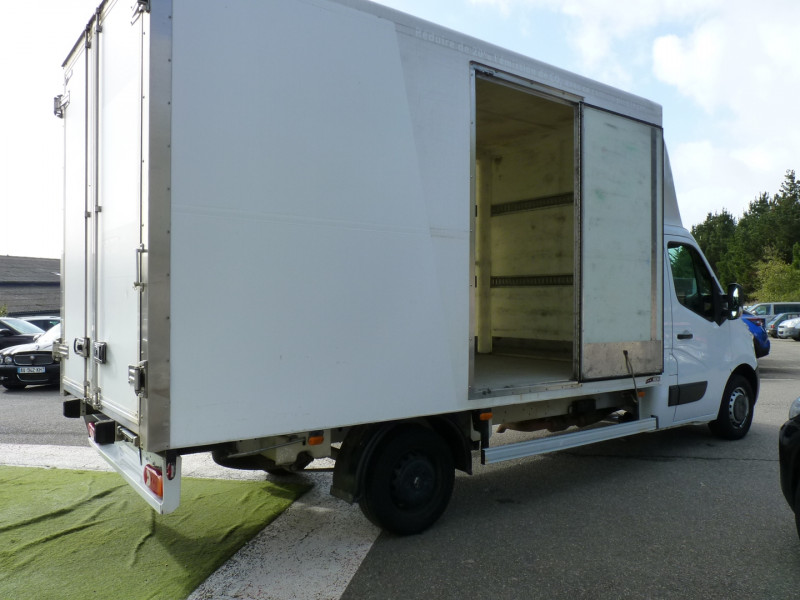 Photo 13 de l'offre de RENAULT MASTER III GRD VOL F3500 L3 2.3 DCI 170CH ENERGY 20M3 CONFORT EURO6 à 18990€ chez Vent d'ouest automobiles