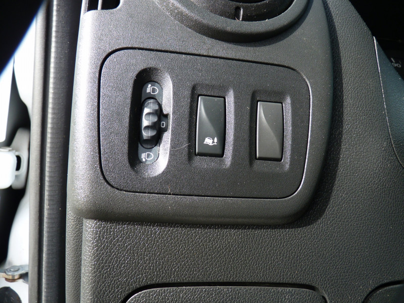 Photo 9 de l'offre de RENAULT MASTER III GRD VOL F3500 L3 2.3 DCI 170CH ENERGY 20M3 CONFORT EURO6 à 18990€ chez Vent d'ouest automobiles