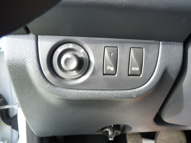 Photo 12 de l'offre de DACIA SANDERO 1.5 DCI 90CH STEPWAY à 13490€ chez Vent d'ouest automobiles