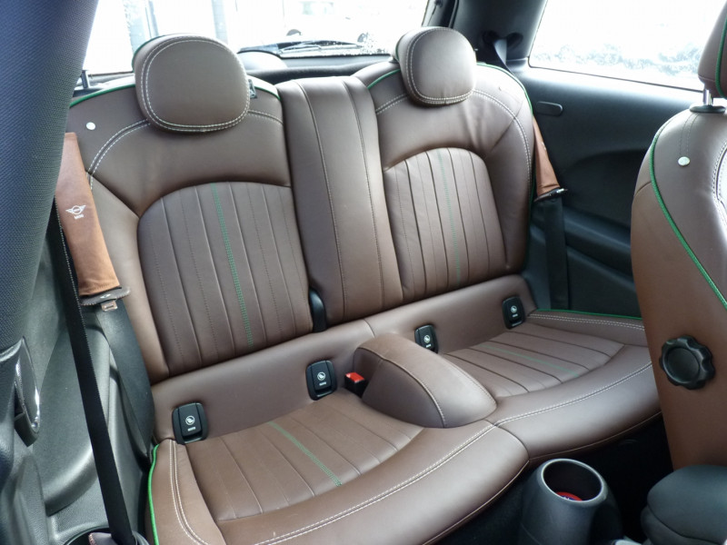 Photo 6 de l'offre de MINI MINI COOPER 136CH EDITION 60 YEARS BVA7 109G à 18990€ chez Vent d'ouest automobiles