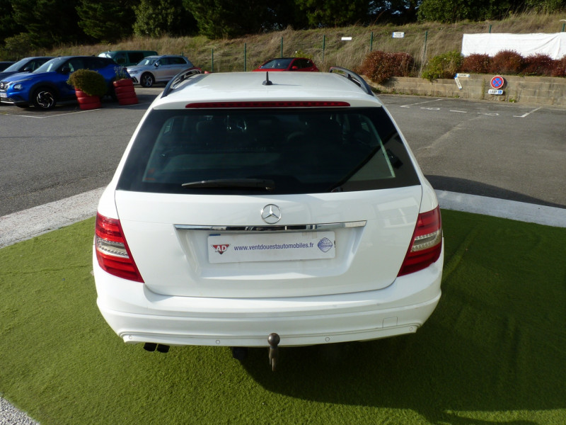 Photo 14 de l'offre de MERCEDES-BENZ CLASSE C BREAK 180 CDI CLASSIC 7G-TRONIC + à 12990€ chez Vent d'ouest automobiles