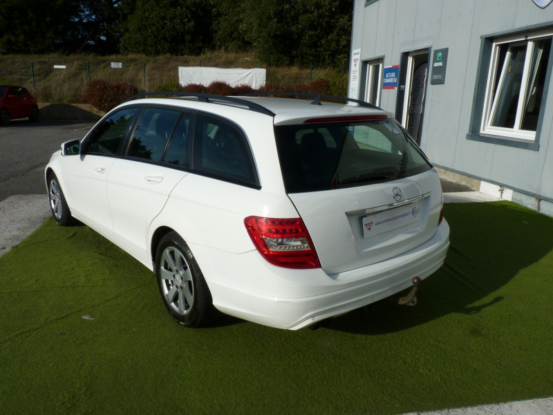 Photo 3 de l'offre de MERCEDES-BENZ CLASSE C BREAK 180 CDI CLASSIC 7G-TRONIC + à 12990€ chez Vent d'ouest automobiles