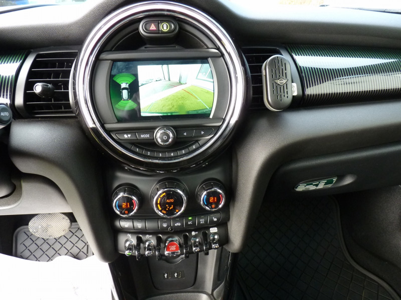 Photo 10 de l'offre de MINI MINI COOPER 136CH EDITION 60 YEARS BVA7 109G à 18990€ chez Vent d'ouest automobiles