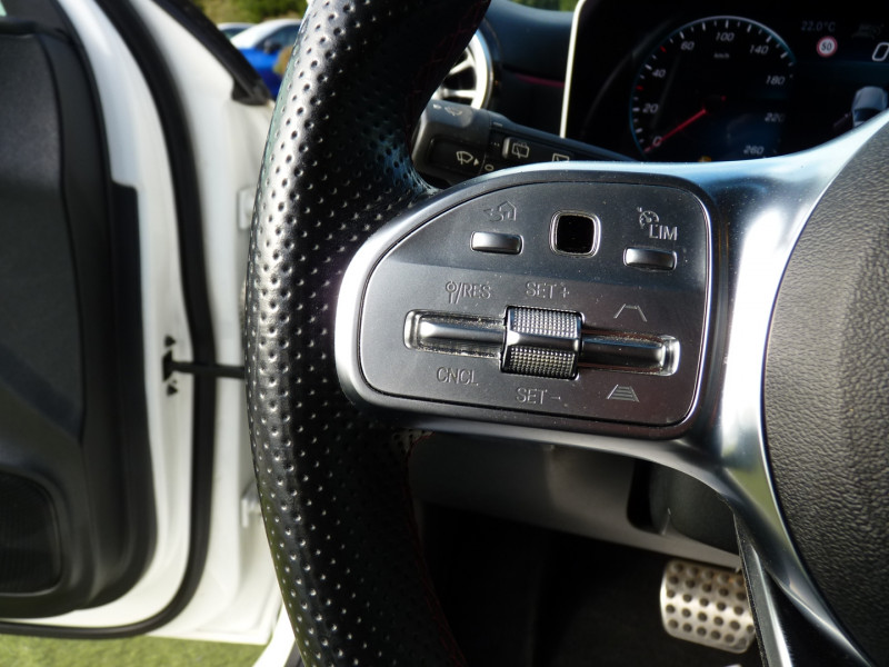 Photo 9 de l'offre de MERCEDES-BENZ CLASSE A 180 136CH AMG LINE 7G-DCT à 21990€ chez Vent d'ouest automobiles