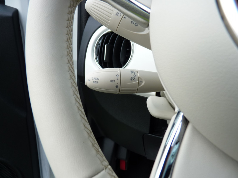 Photo 9 de l'offre de FIAT 500C 1.0 70CH BSG S&S à 14990€ chez Vent d'ouest automobiles