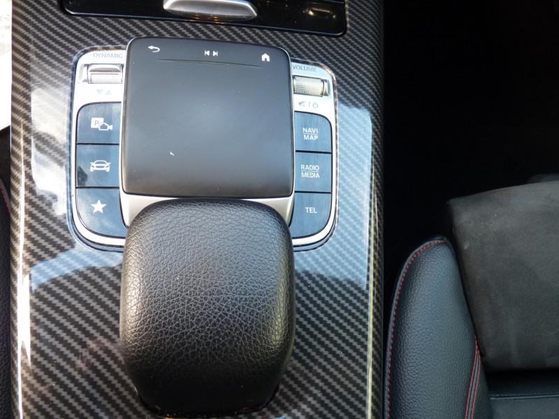 Photo 11 de l'offre de MERCEDES-BENZ CLASSE A 180 136CH AMG LINE 7G-DCT à 21990€ chez Vent d'ouest automobiles