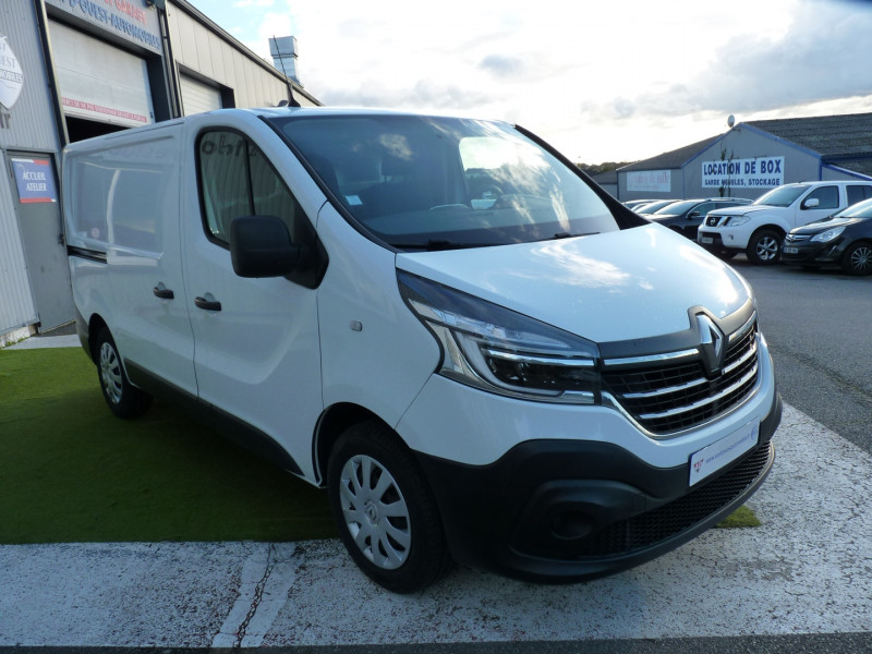 Photo 2 de l'offre de RENAULT TRAFIC III FG L1H1 1000 2.0 DCI 120CH GRAND CONFORT E6 à 15490€ chez Vent d'ouest automobiles