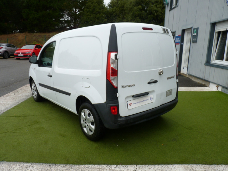 Photo 2 de l'offre de RENAULT KANGOO II EXPRESS 1.5 DCI 90CH CONFORT EDC EURO6 à 10990€ chez Vent d'ouest automobiles