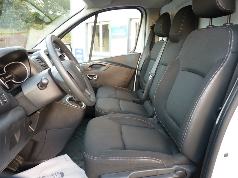 Photo 5 de l'offre de RENAULT TRAFIC III FG L1H1 1000 2.0 DCI 120CH GRAND CONFORT E6 à 15490€ chez Vent d'ouest automobiles