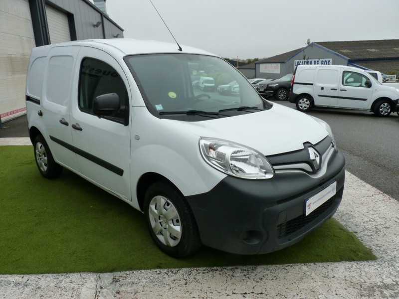 Photo 3 de l'offre de RENAULT KANGOO II EXPRESS 1.5 DCI 90CH CONFORT EDC EURO6 à 10990€ chez Vent d'ouest automobiles