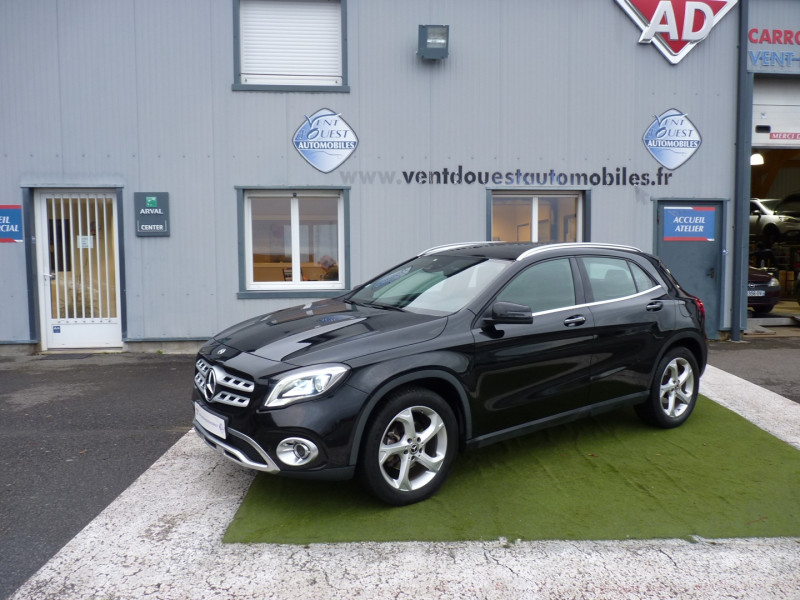 Mercedes-Benz GLA 200 D 136CH SENSATION 7G-DCT EURO6C Diesel NOIR METAL  Occasion à vendre