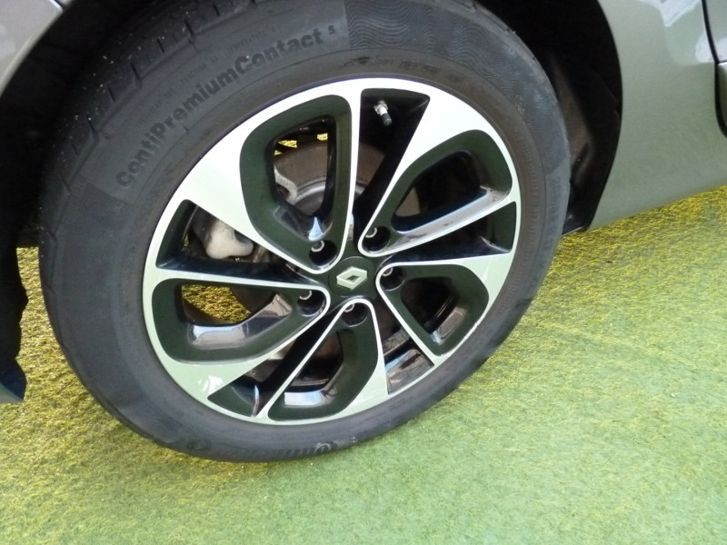 Photo 18 de l'offre de RENAULT GRAND SCENIC III 1.6 DCI 130CH ENERGY BOSE EURO6 7 PLACES 2015 à 13990€ chez Vent d'ouest automobiles