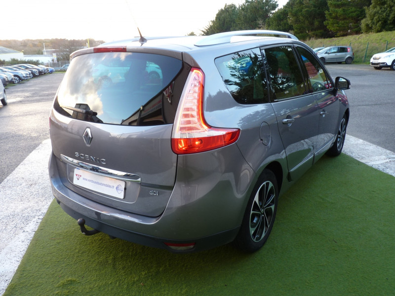 Photo 4 de l'offre de RENAULT GRAND SCENIC III 1.6 DCI 130CH ENERGY BOSE EURO6 7 PLACES 2015 à 13990€ chez Vent d'ouest automobiles