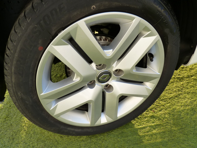 Photo 16 de l'offre de RENAULT CLIO V 1.0 SCE 65CH BUSINESS -21 à 11790€ chez Vent d'ouest automobiles