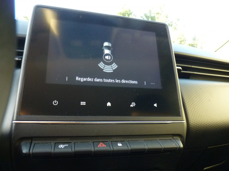 Photo 11 de l'offre de RENAULT CLIO V 1.0 SCE 65CH BUSINESS -21 à 11790€ chez Vent d'ouest automobiles