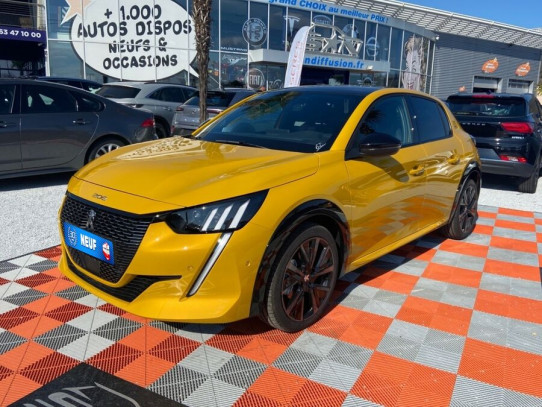 Acheter PEUGEOT 208 PureTech 130 EAT8 GT PACK Toit Noir chez SN Diffusion