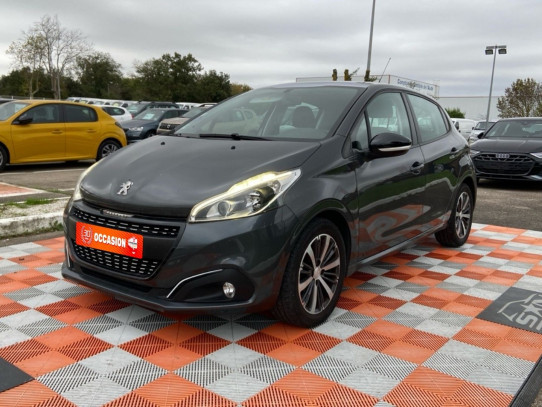 Acheter PEUGEOT 208 1.2 PureTech 82 ALLURE TOIT PANORAMIQUE chez SN Diffusion