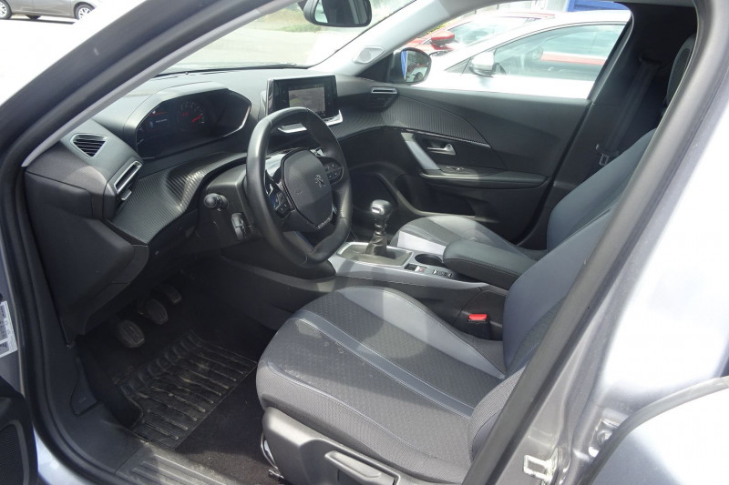Photo 7 de l'offre de PEUGEOT 2008 1.2 PURETECH 130CH S&S ALLURE à 19990€ chez Mézière Automobiles