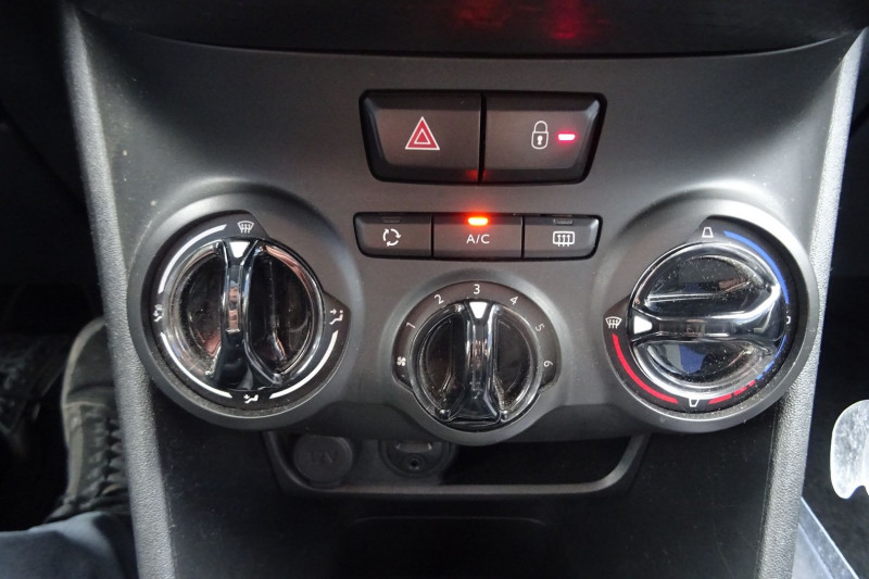 Photo 12 de l'offre de PEUGEOT 2008 1.2 PURETECH 110CH URBAN CROSS S&S à 10990€ chez Mézière Automobiles