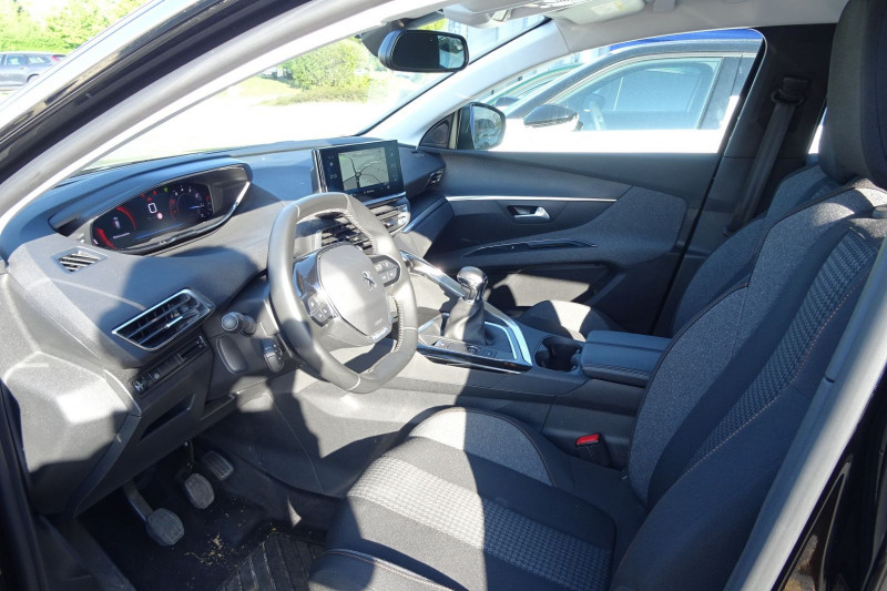 Photo 7 de l'offre de PEUGEOT 3008 1.2 PURETECH 130CH S&S ACTIVE PACK à 19990€ chez Mézière Automobiles