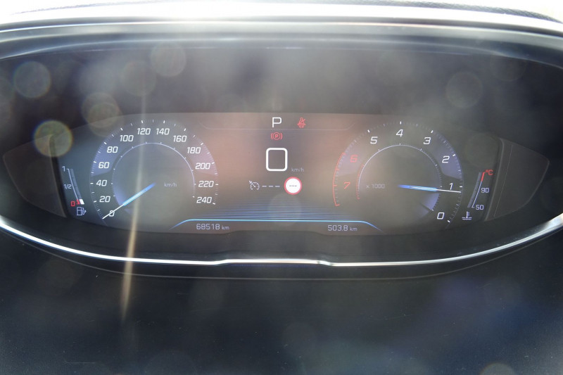 Photo 9 de l'offre de PEUGEOT 3008 1.2 PURETECH 130CH ALLURE S&S EAT8 109G à 19990€ chez Mézière Automobiles