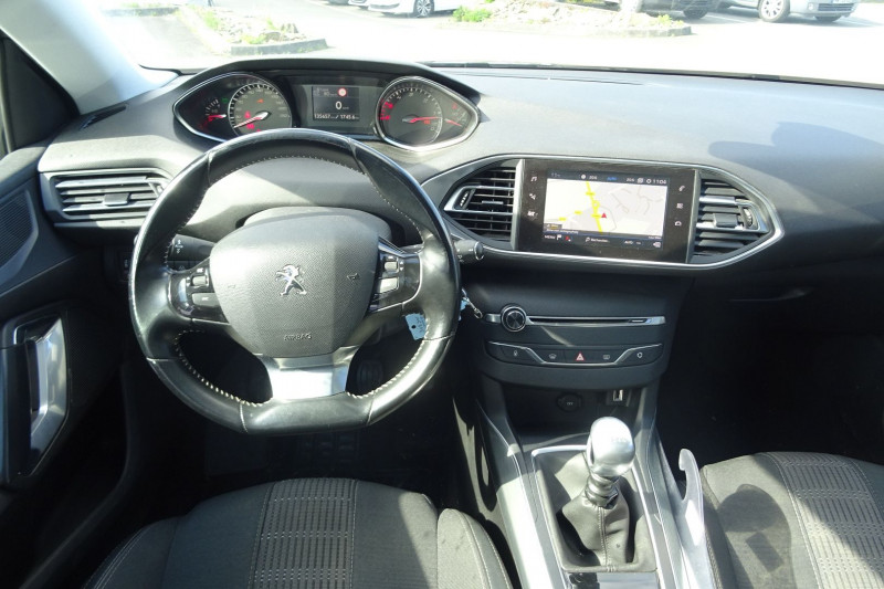 Photo 8 de l'offre de PEUGEOT 308 SW 1.5 BLUEHDI 130CH S&S ALLURE à 12990€ chez Mézière Automobiles