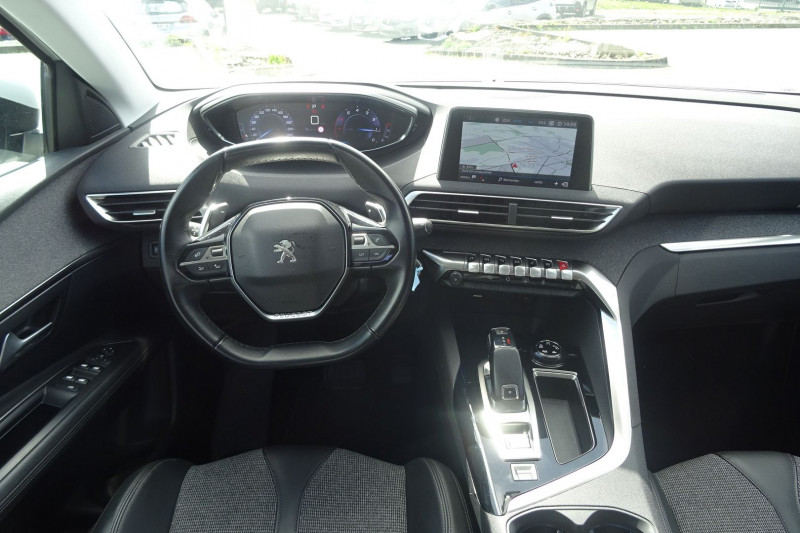 Photo 8 de l'offre de PEUGEOT 3008 1.2 PURETECH 130CH ALLURE S&S EAT8 109G à 19990€ chez Mézière Automobiles