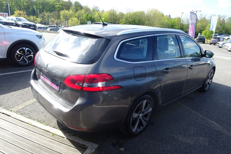 Photo 3 de l'offre de PEUGEOT 308 SW 1.5 BLUEHDI 130CH S&S ALLURE à 12990€ chez Mézière Automobiles