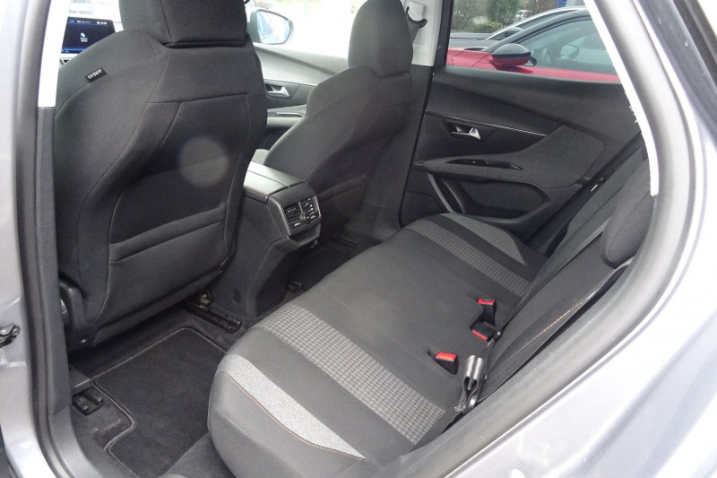 Photo 6 de l'offre de PEUGEOT 3008 1.6 BLUEHDI 120CH ACTIVE BUSINESS S&S BASSE CONSOMMATION à 15990€ chez Mézière Automobiles