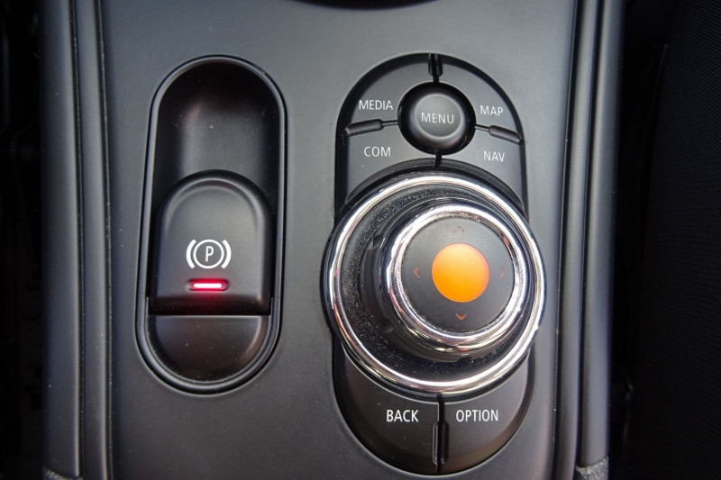 Photo 15 de l'offre de MINI COUNTRYMAN COOPER D 150CH BUSINESS DESIGN BVA8 à 24990€ chez Mézière Automobiles