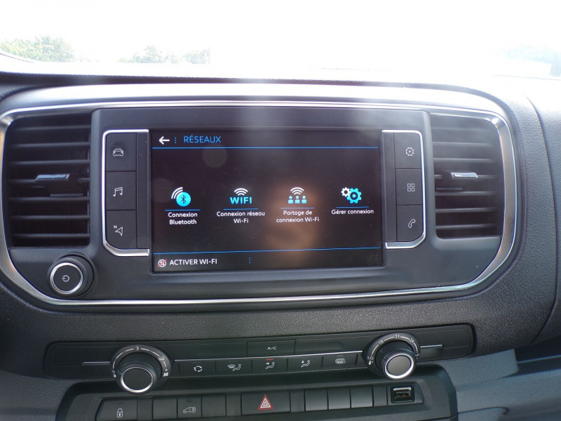 Photo 8 de l'offre de PEUGEOT EXPERT FG STANDARD 2.0 BLUEHDI 180CH S&S ASPHALT EAT8 à 26990€ chez Mézière Automobiles