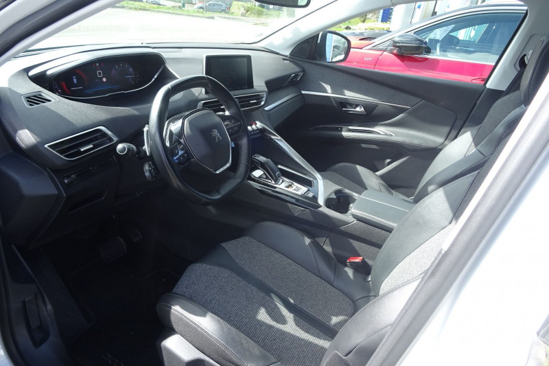 Photo 7 de l'offre de PEUGEOT 3008 1.2 PURETECH 130CH ALLURE S&S EAT8 109G à 19990€ chez Mézière Automobiles