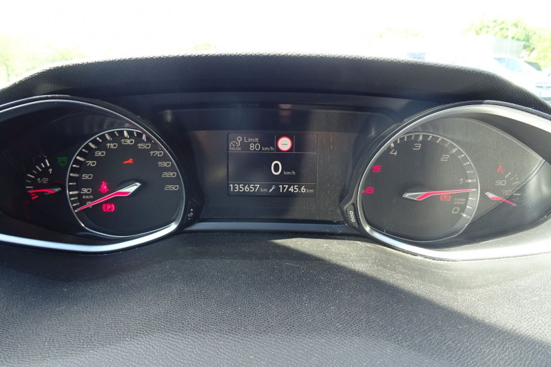 Photo 10 de l'offre de PEUGEOT 308 SW 1.5 BLUEHDI 130CH S&S ALLURE à 12990€ chez Mézière Automobiles