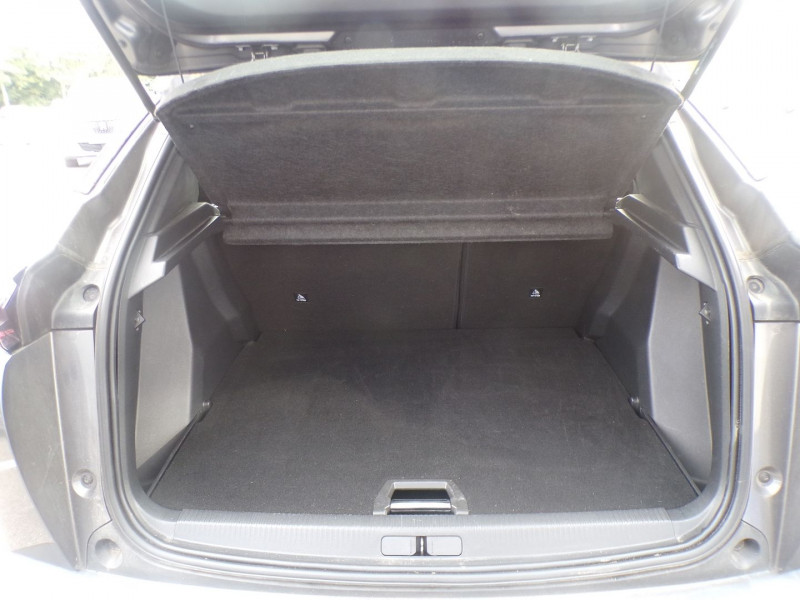 Photo 5 de l'offre de PEUGEOT 2008 1.2 PURETECH 100CH S&S ALLURE à 18990€ chez Mézière Automobiles