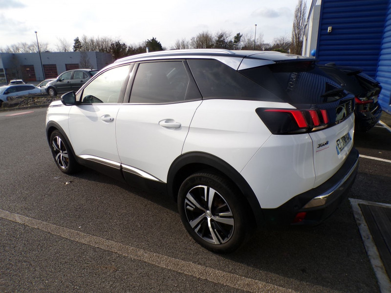 Photo 4 de l'offre de PEUGEOT 3008 1.2 PURETECH 130CH ALLURE S&S EAT6 à 16990€ chez Mézière Automobiles