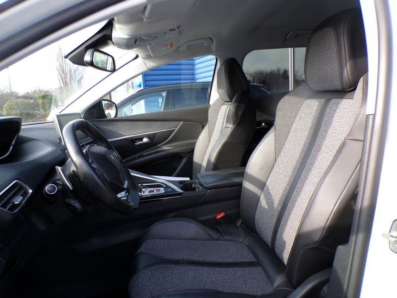 Photo 6 de l'offre de PEUGEOT 3008 1.2 PURETECH 130CH ALLURE S&S EAT6 à 16990€ chez Mézière Automobiles