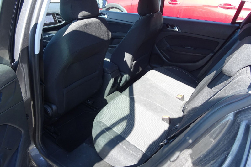 Photo 6 de l'offre de PEUGEOT 308 1.2 PURETECH 110CH E6.C S&S ACTIVE BUSINESS à 12990€ chez Mézière Automobiles