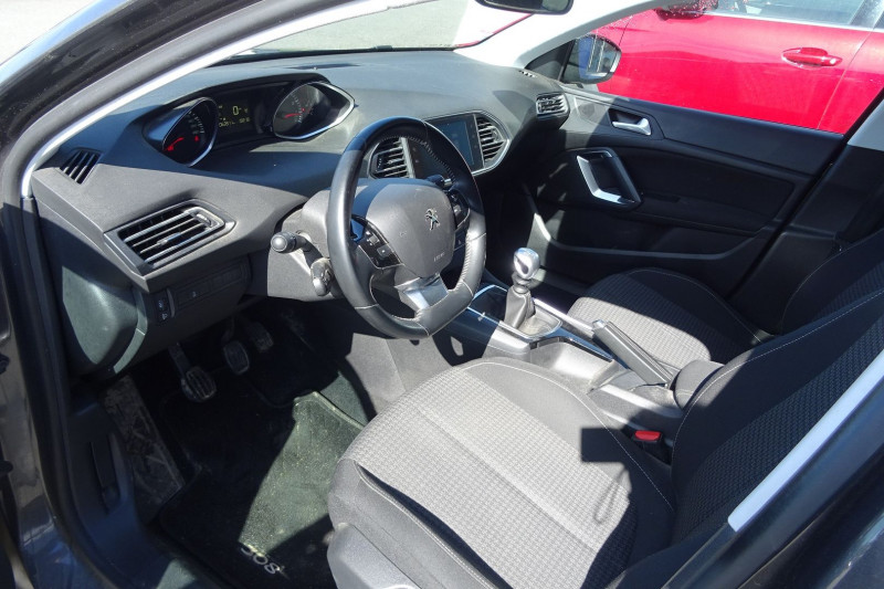 Photo 7 de l'offre de PEUGEOT 308 1.2 PURETECH 110CH E6.C S&S ACTIVE BUSINESS à 12990€ chez Mézière Automobiles