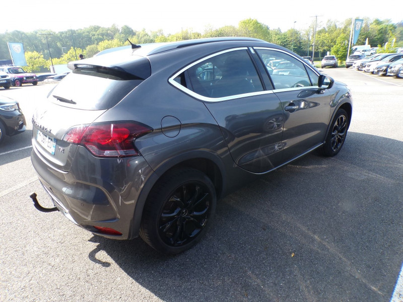 Photo 3 de l'offre de DS DS 4 CROSSBACK BLUEHDI 120 SPORT CHIC S&S à 16990€ chez Mézière Automobiles