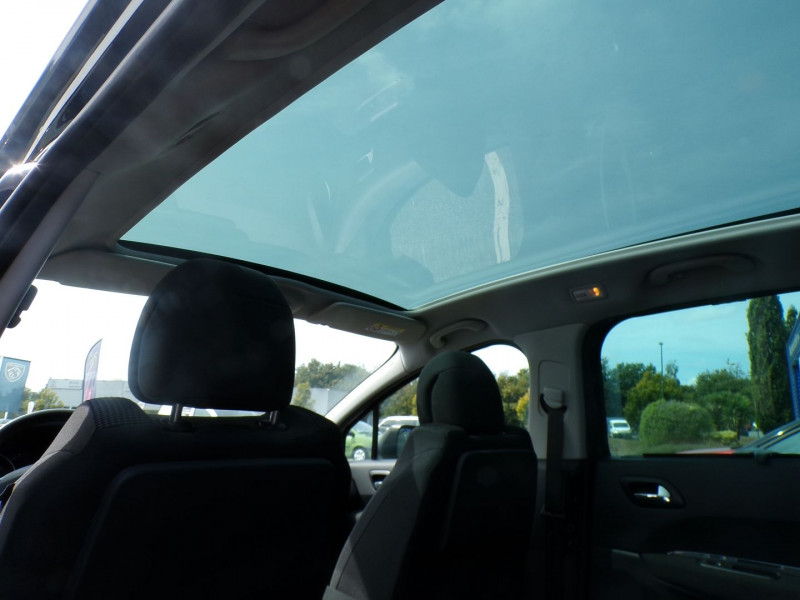 Photo 8 de l'offre de PEUGEOT 5008 1.6 BLUEHDI 120CH ALLURE S&S 7PL à 11900€ chez Mézière Automobiles