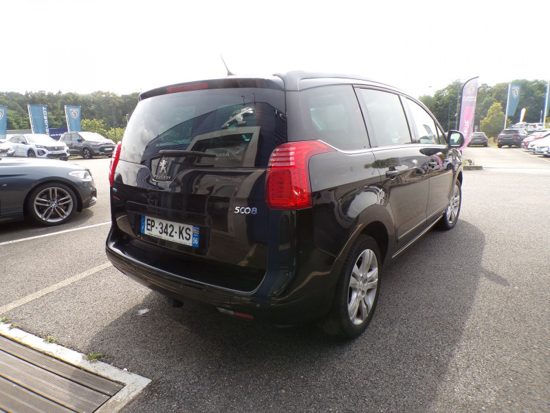 Photo 3 de l'offre de PEUGEOT 5008 1.6 BLUEHDI 120CH ALLURE S&S 7PL à 11900€ chez Mézière Automobiles